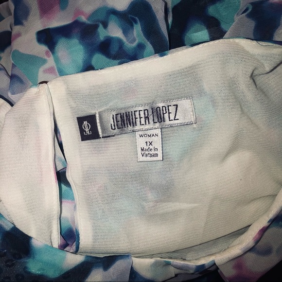 Jennifer Lopez cold shoulder Multi-color top - Picture 10 of 10